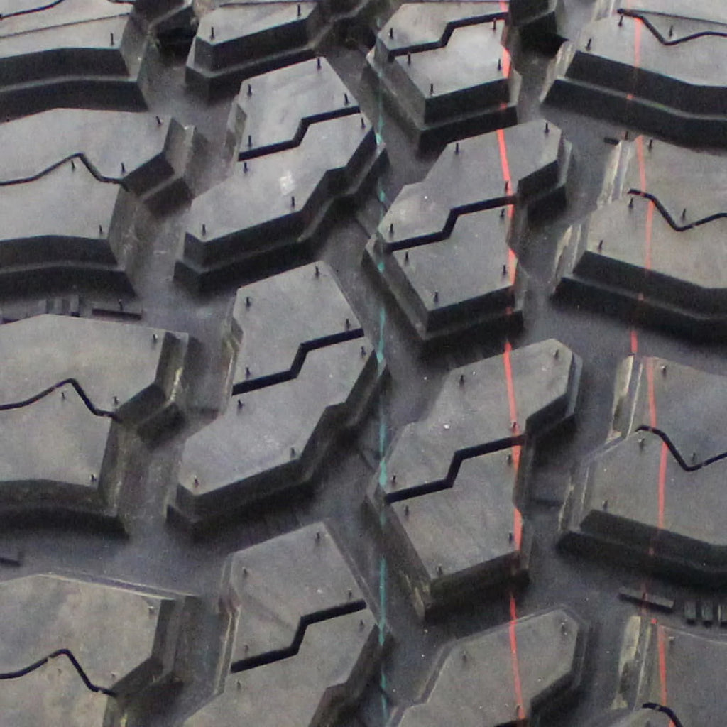 Mud Terrain Light Truck Tire LT275/65R18 U1233