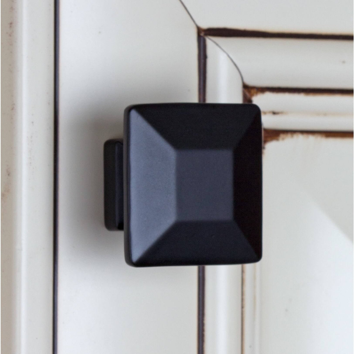 Matte Black Square Cabinet Knobs (Pack of 25) N617