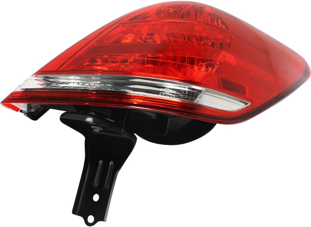 2005 2007 Toyota Avalon Tail Light Pair with Bulbs S303919