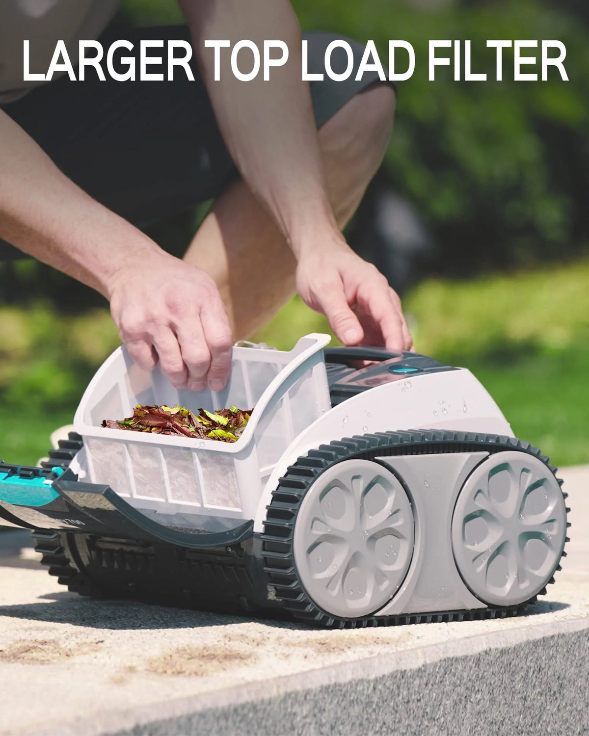 Cordless Robotic Pool Cleaner with Wall Climbing R717630