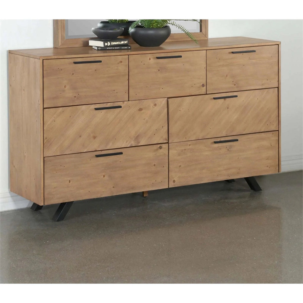 7 Drawer Wood Rectangular Dresser R85790