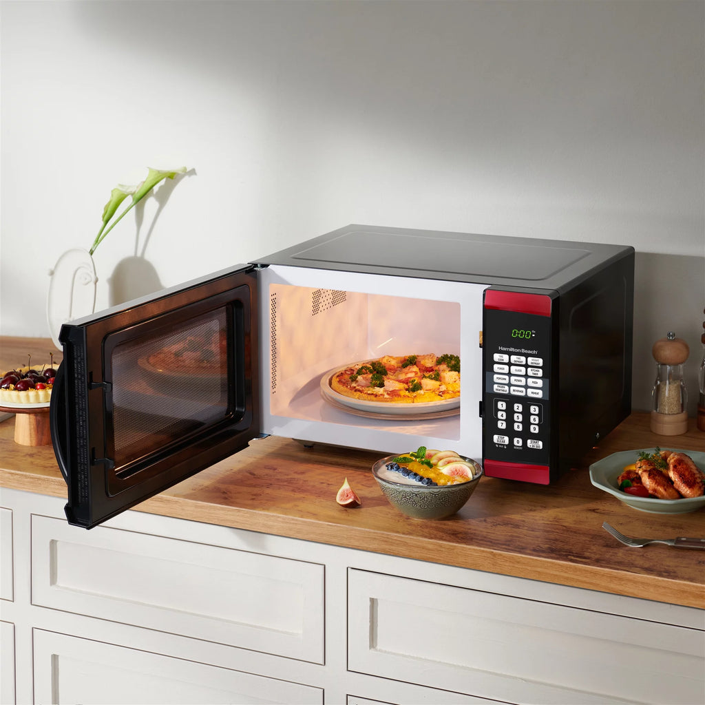 900W Red Microwave Oven N4615
