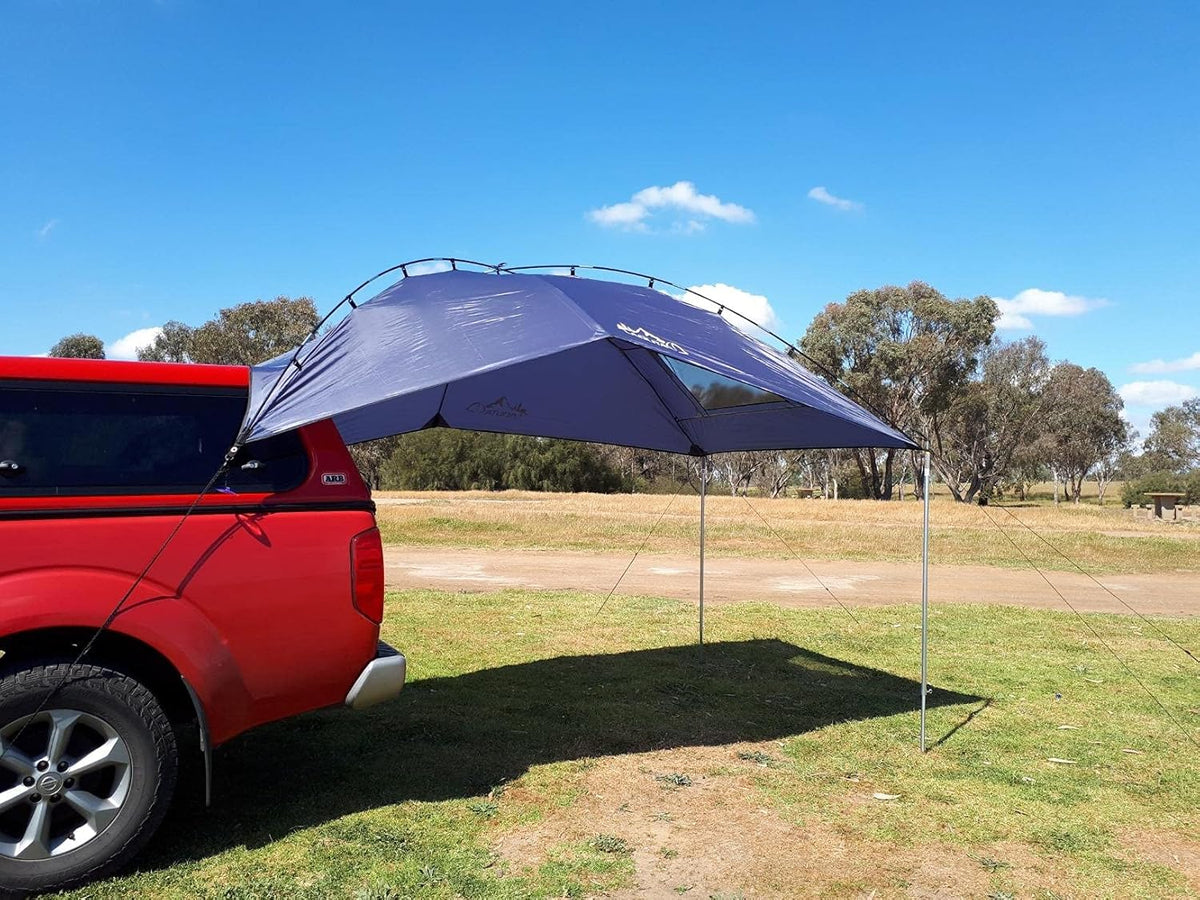 Teardrop Awning with 2 Sandbag U4332