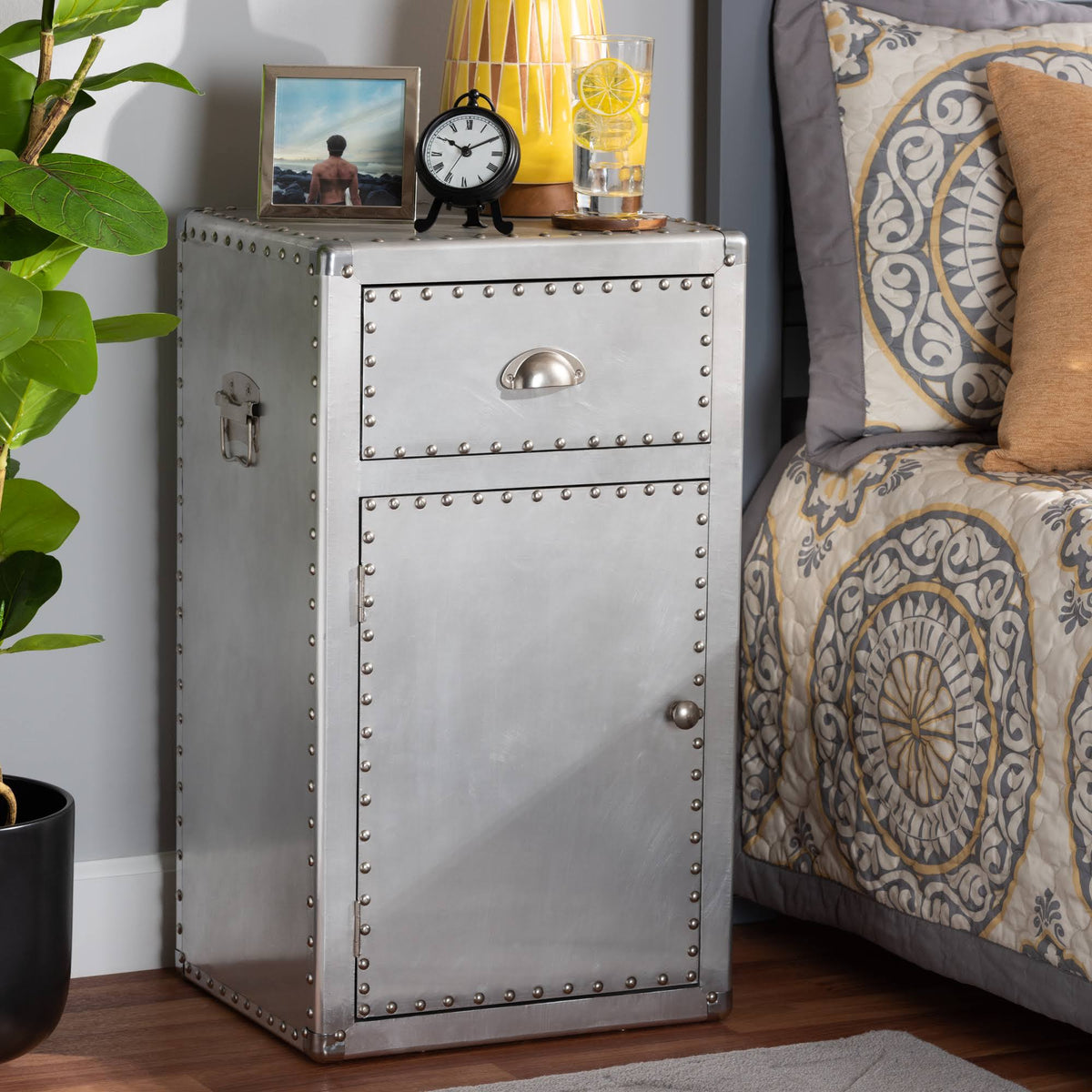 Metal 1-Door Accent Storage Cabinet Y607155