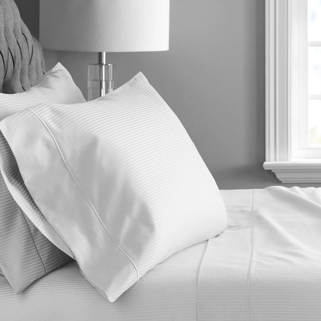 4-Piece 600 Thread Count White Striped Cotton Bed Sheet Set R701