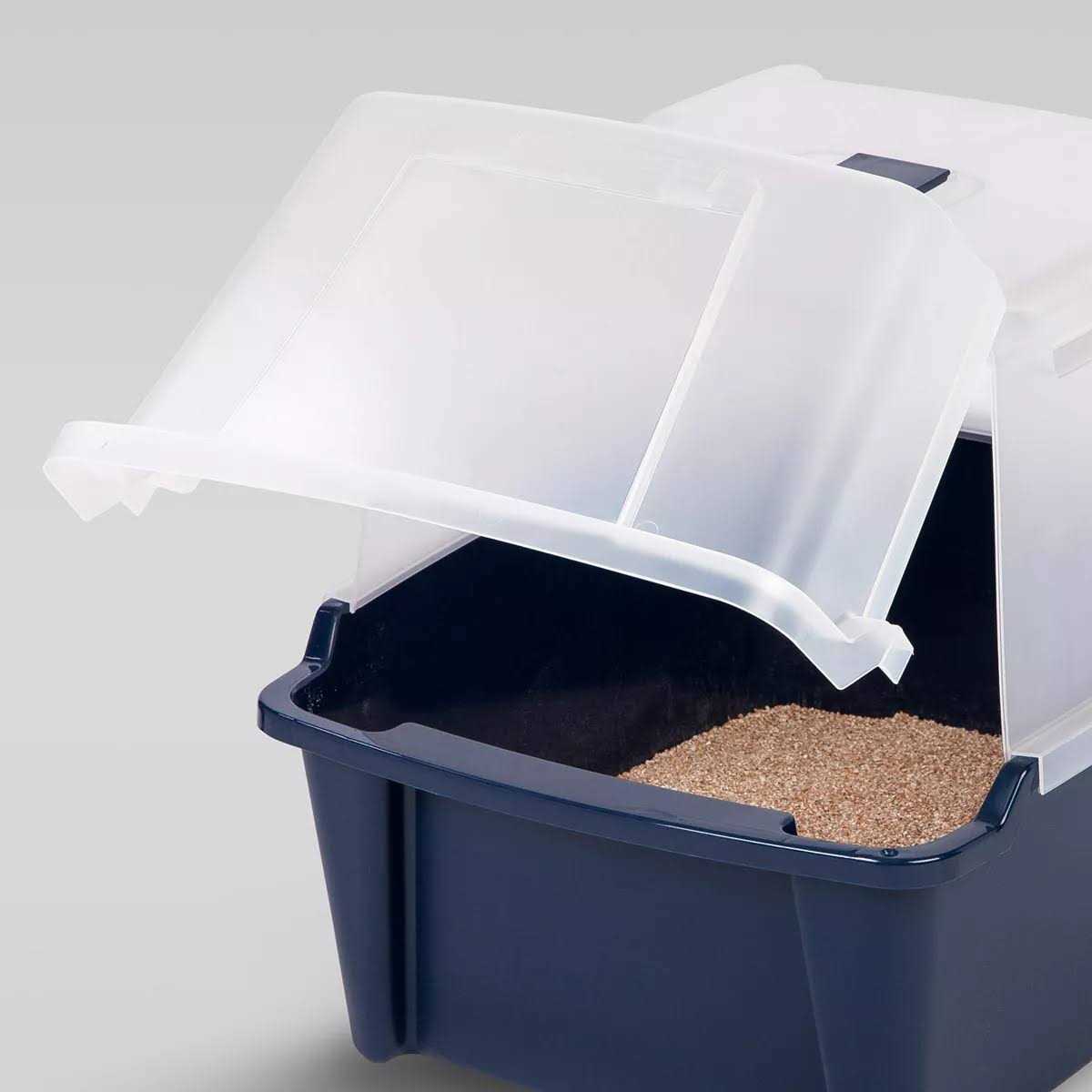 Litter Box with Grate and Scoop A105474