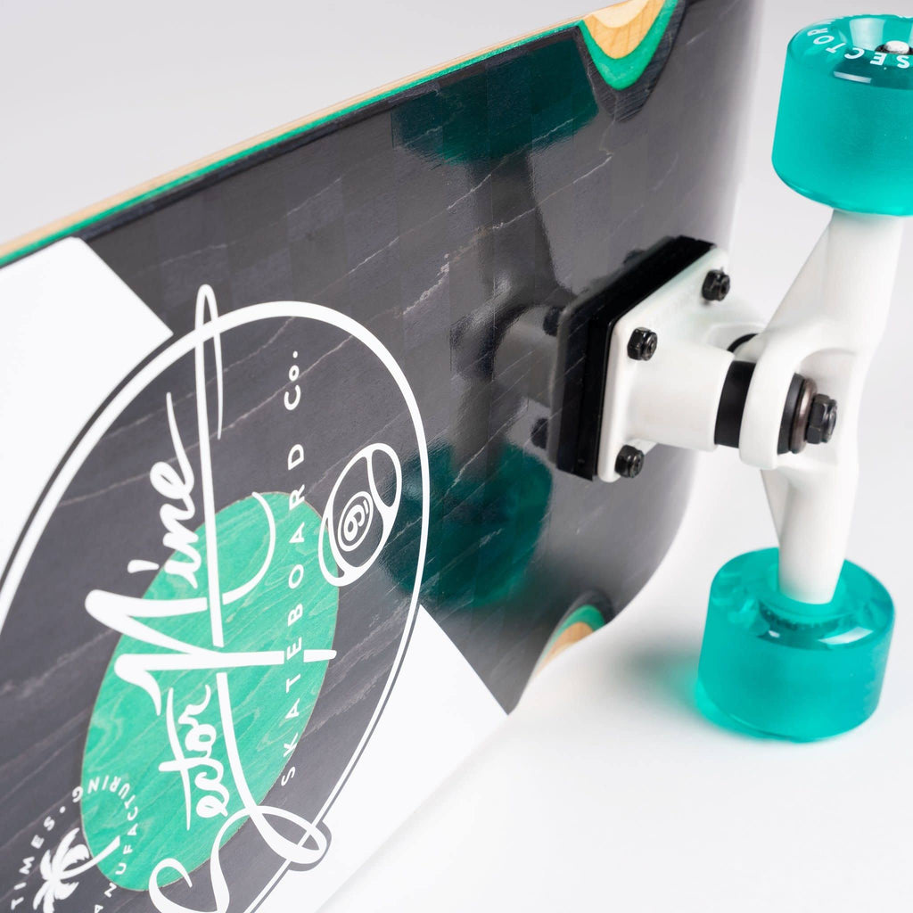 Complete Skateboard G737