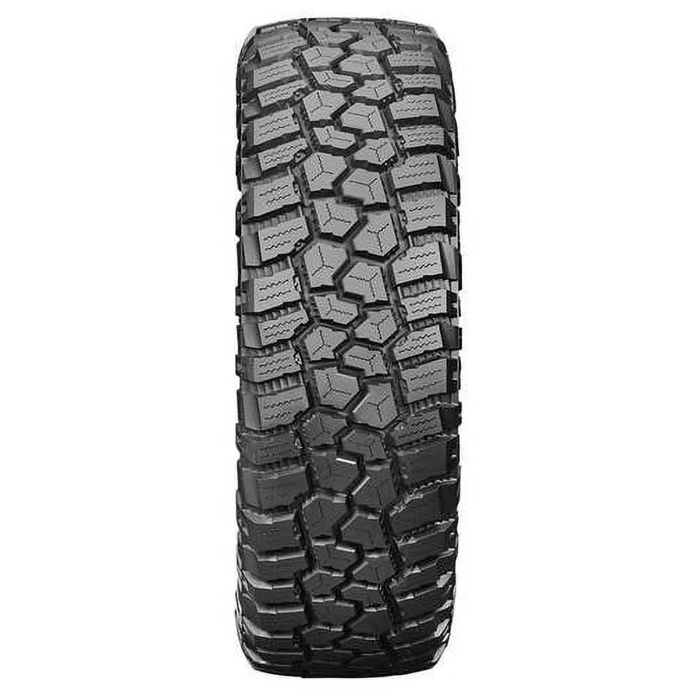 All-Season 285/70R17 116T Tire W518438